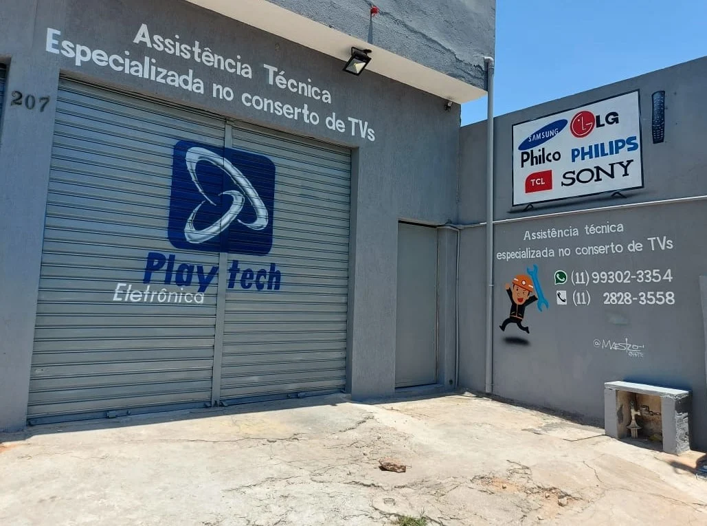 Fachada da Playtech Eletrônica em São Paulo